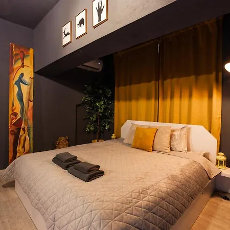 The Cave ✵ Vintage Apartment Apartmán Varna